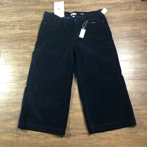 Warp + Weft Pants - NWT Warp + Weft | 24 | Wide Legged Velvet Pants